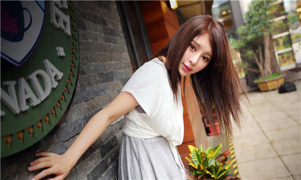 乳山想找一个女性生孩子给报酬-｛找个女人生孩子多少钱｝